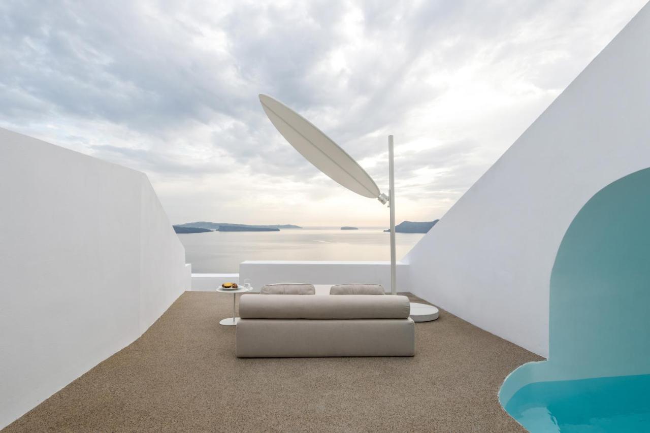 The Saint Oia (Santorini)
