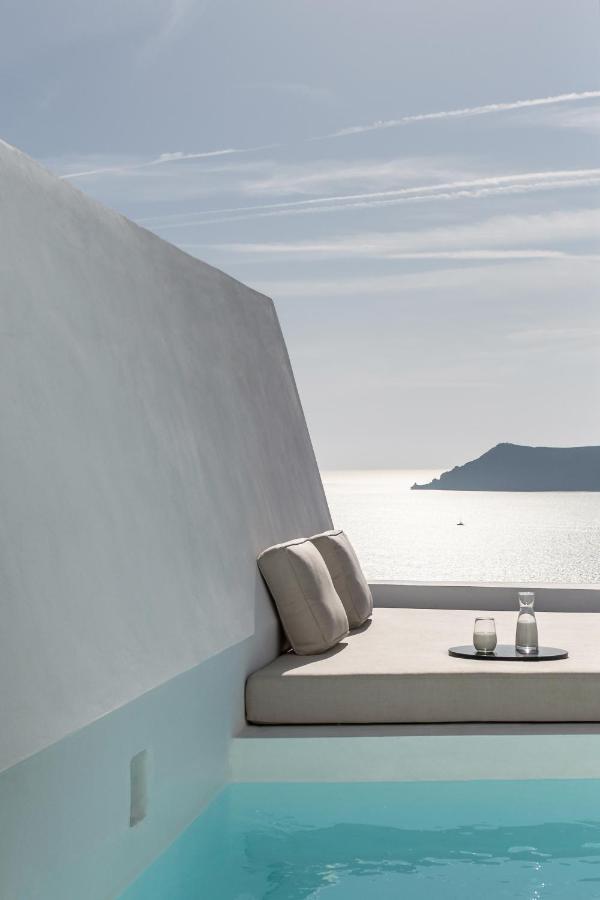 The Saint 5* Oia (Santorini)