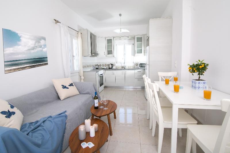 Apanomeria Boutique 3* Oia (Santorini)