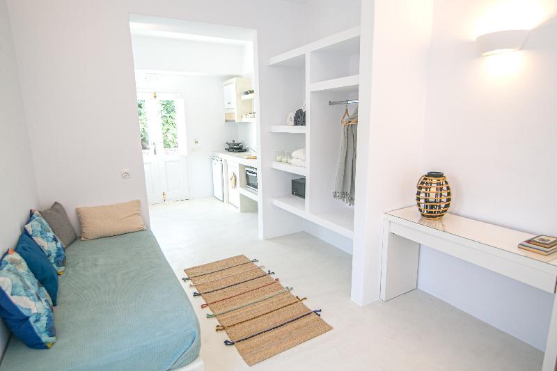 Apanomeria Boutique Hotel