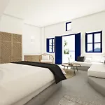 Oia Memories Suites
