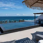Almyra Oia Suites