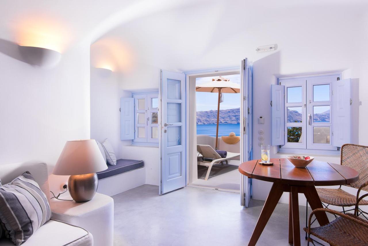 Pezoules Of Oia (Santorini)