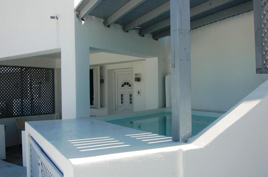Sea Paradise Hotel 2*