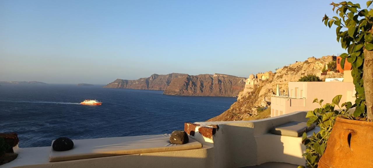 Elias Cave House 270o Caldera View Apartment