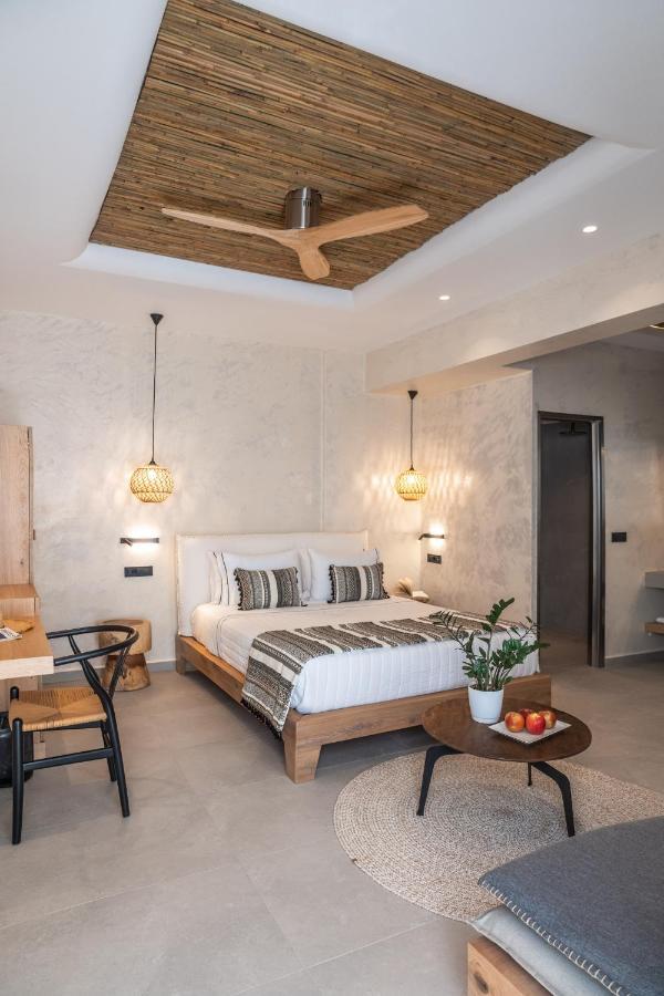 Almyra Apartment