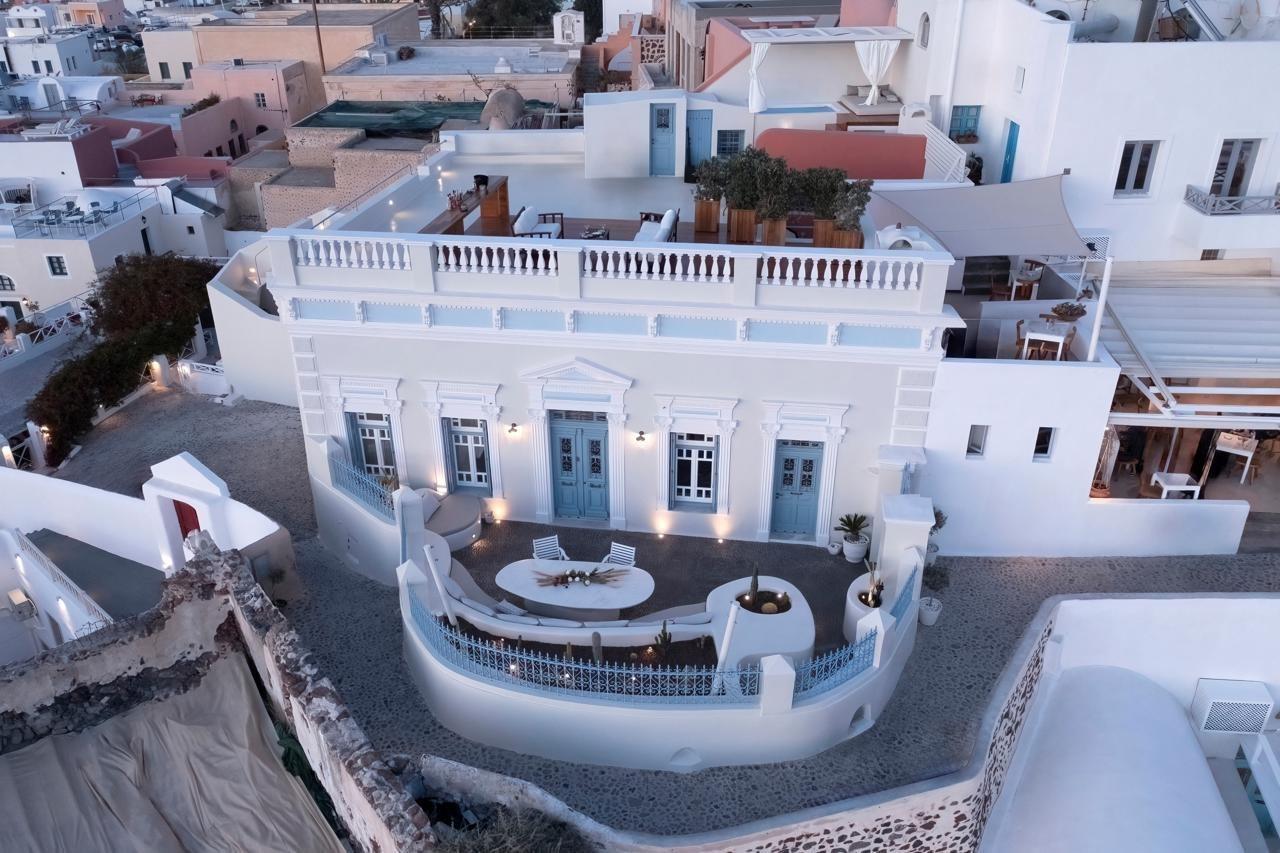 Mansion *