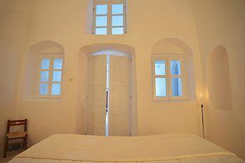 Gaia Suites