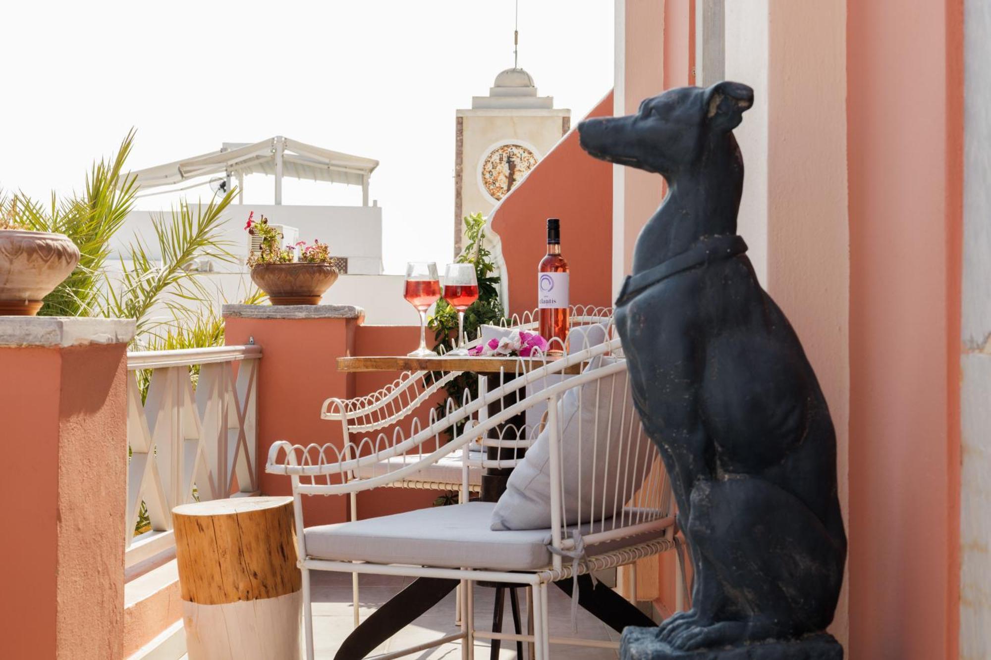 The Museum Project Hotel Oía