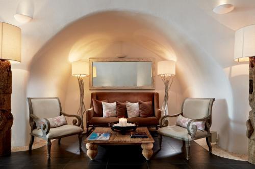 San Antonio Luxury 5* Oia (Santorini)