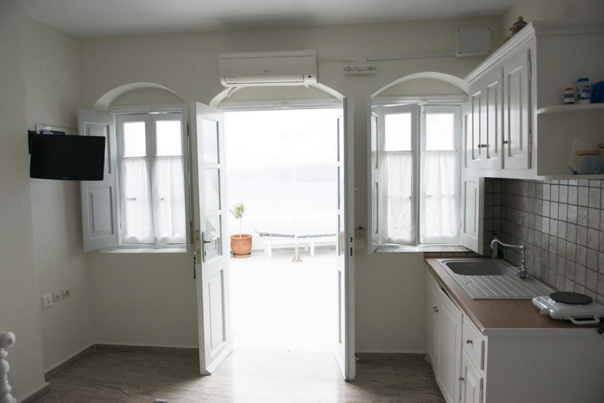 Captain John - Caldera & Sunset View Apartment *
