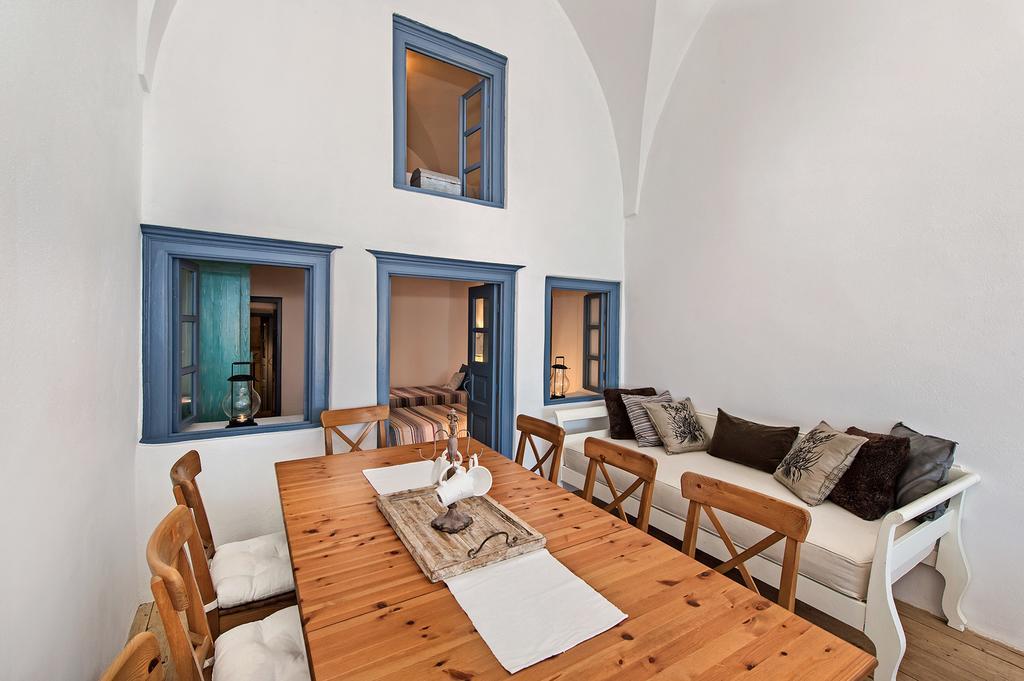 Lucky Homes - Oia (Santorini)