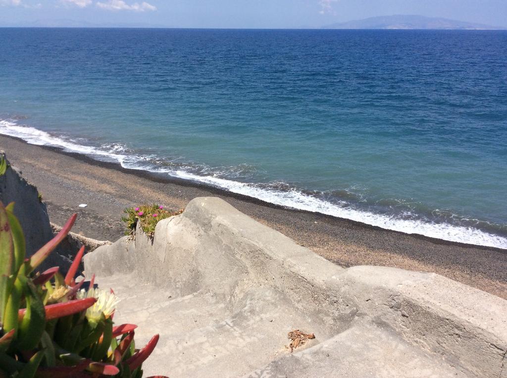 Almyra Oia (Santorini)
