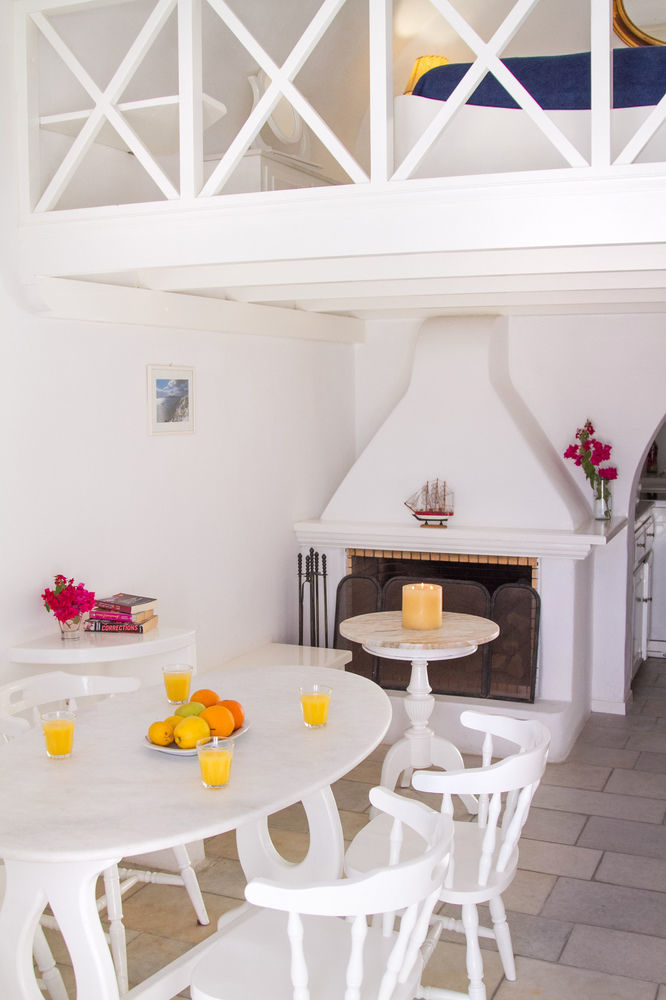 Muses Cycladic Aparthotel Oía