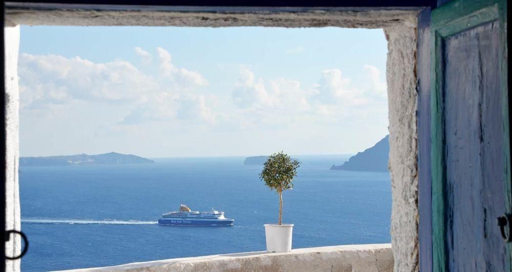 Gaia Suites Oia (Santorini)